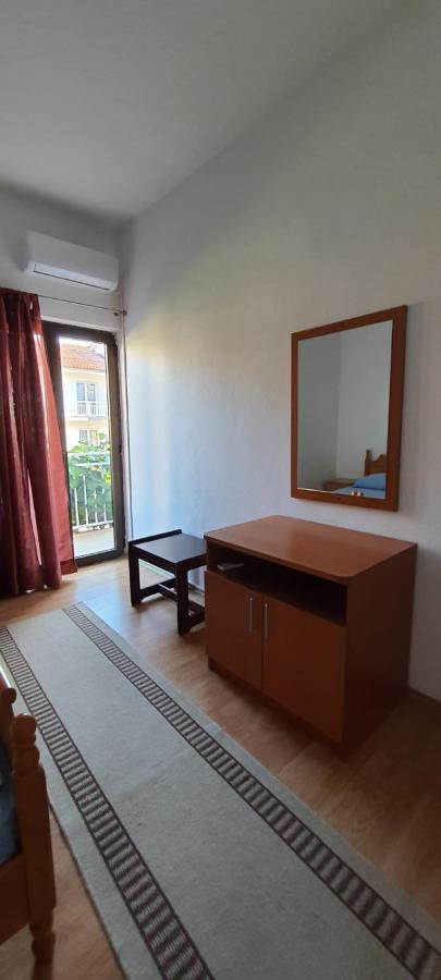 נאום Apartmani Andela מראה חיצוני תמונה