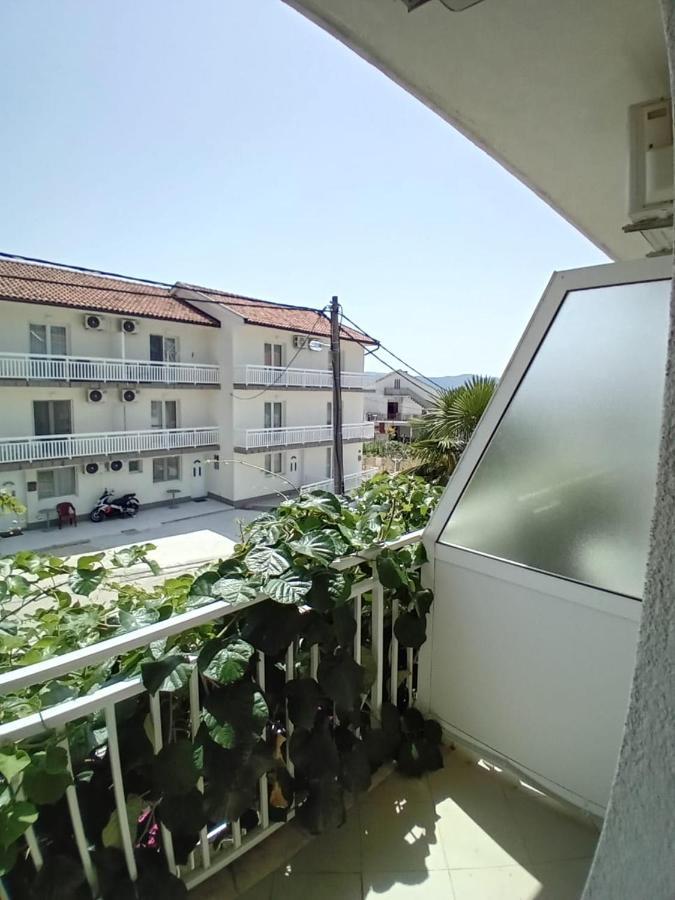 נאום Apartmani Andela מראה חיצוני תמונה