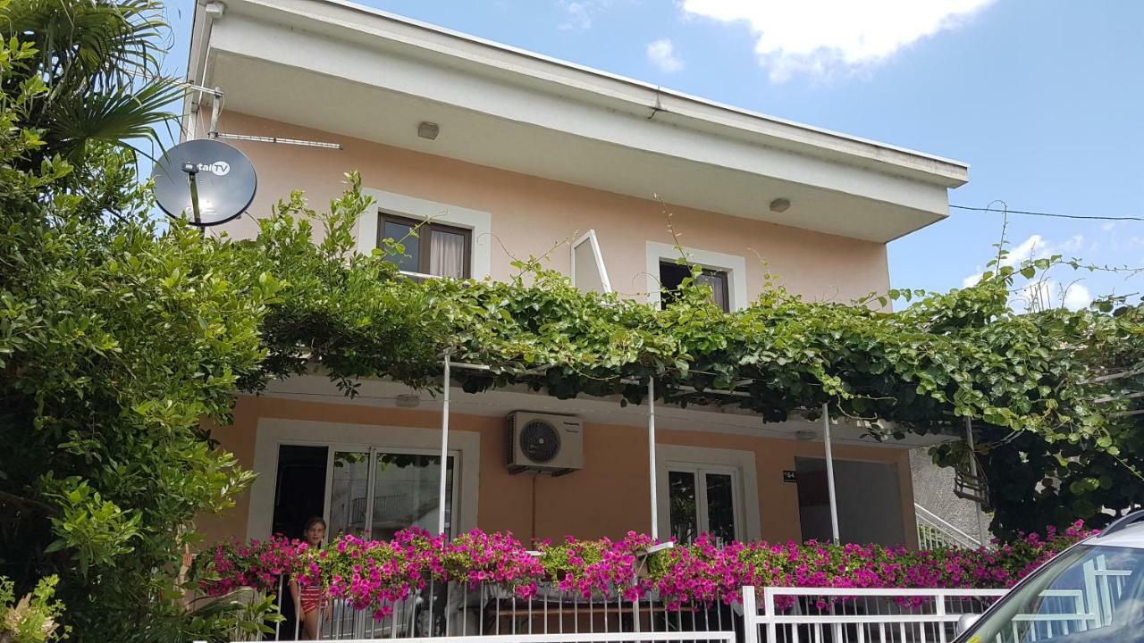 נאום Apartmani Andela מראה חיצוני תמונה