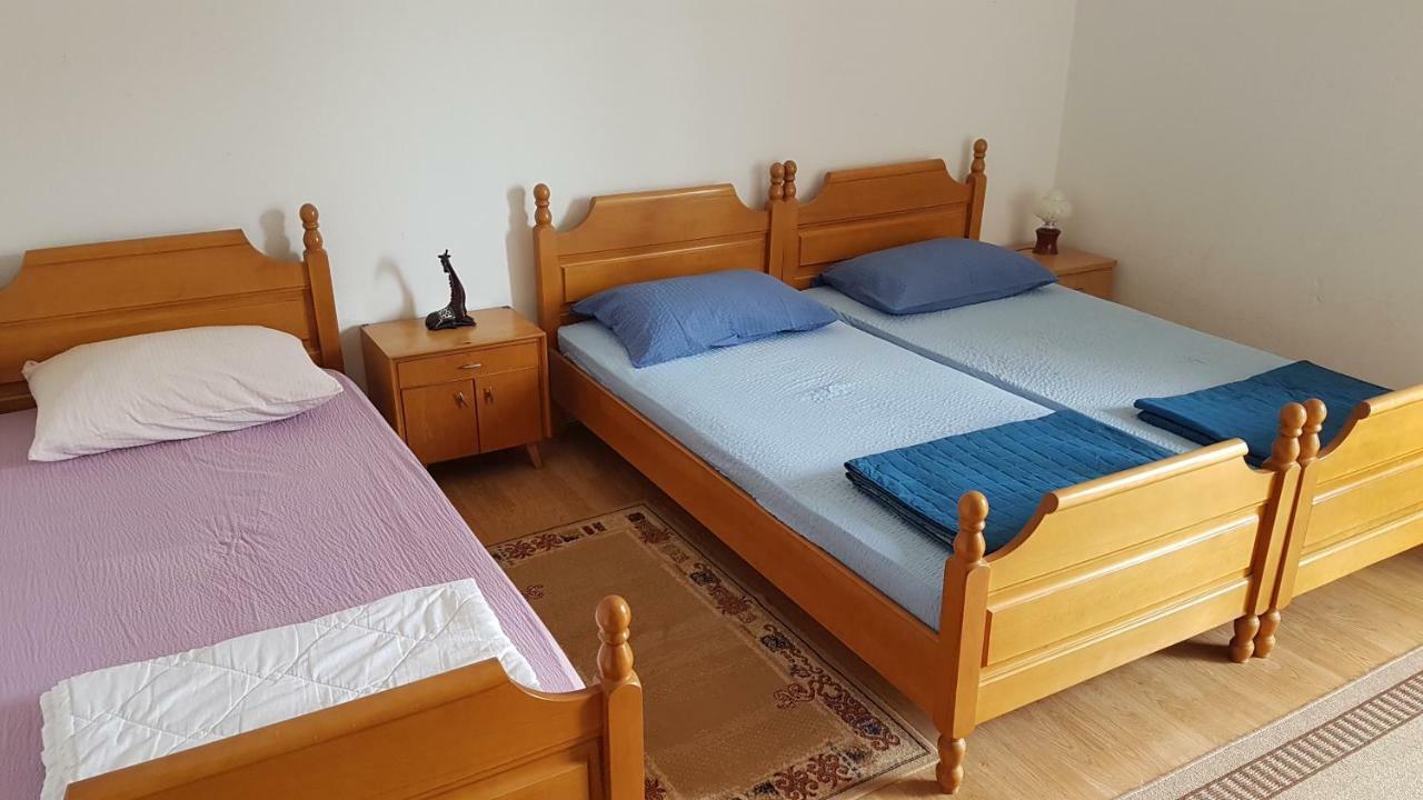 נאום Apartmani Andela מראה חיצוני תמונה